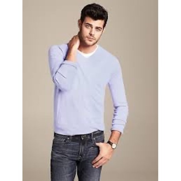 Banana Republic Luxury Blend Silk‎ Cashmere V-Neck Sweater Light Purple M Preppy - Picture 1 of 8